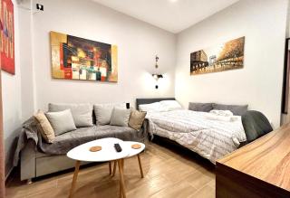 Elegant & Stylish 2nd Floor Flat - 3' from Metro - Atene - 5