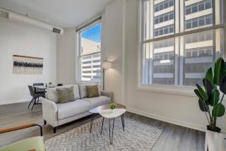 CozySuites - 2BR with Direct Skybridge Access #2 - Indianápolis - 8