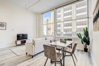 CozySuites - 2BR with Direct Skybridge Access #3 - Indianápolis - 0