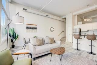 CozySuites - 2BR with Direct Skybridge Access #3 - Indianápolis - 7