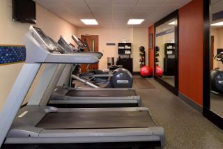 Hampton Inn Henderson - 3