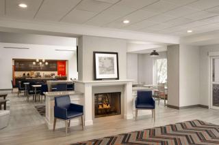 Hampton Inn & Suites - Cape Cod / West Yarmouth - West Yarmouth - 8