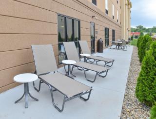 Hampton Inn Iowa City/University Area - 8