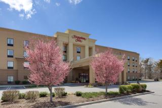 Hampton Inn by Hilton Garden City Long Island - 0