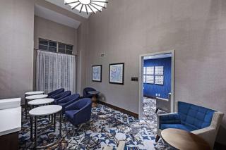 Homewood Suites by Hilton Greensboro - Greensboro - 1