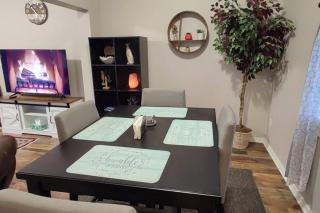 Downtown Charm Two Bedroom Home - Noblesville - 6