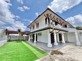 Corner House near Midvalley JB - 0