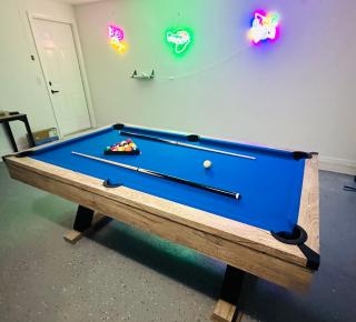 NEW Renovated luxury home with private heated pool, game room Near Anna Maria Island and IMG - Bradenton - 8