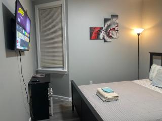 Cozy Getaway Room - 4