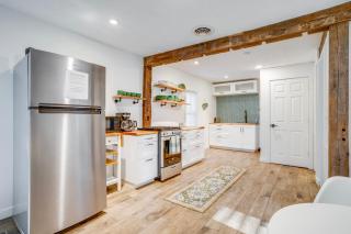 Cozy Bungalow Home in the Heart of Stowe Village - 8