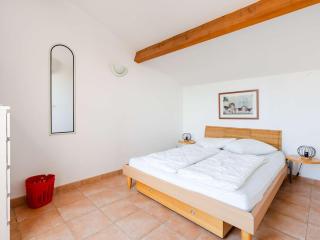 Pavillon climatisé 4 pièces avec WIFI, proche plage, terrasse, barbecue, park. privatif, animaux admis - FR-1-409-249 - Gruissan - 1