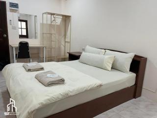 เอส ที อพาร์ทโฮเทล / S.T.ApartHotel - 1