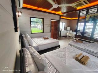 Seaview Mini Chalet - Direct Beach Access - 1