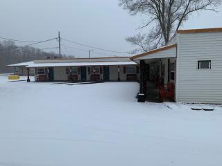 Tour Inn Motel - 3