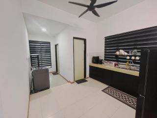 MamaShy Homestay Manjung -FREE WIFI- - Seri Manjung - 3
