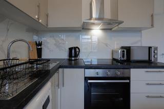 2 Bedroom Apartment By Arhouse Apartments Short Lets & Serviced Accommodation Highbury With Free WiFi - 7