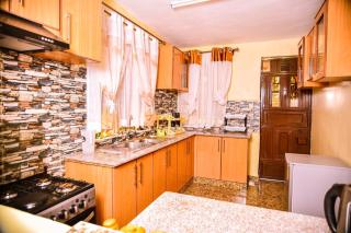 Nakuru 4 bedroom home - Nakuru - 4