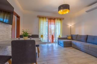 Besondere Villa mit Pool, 350 Meter zum Strand - Jadranovo - 3