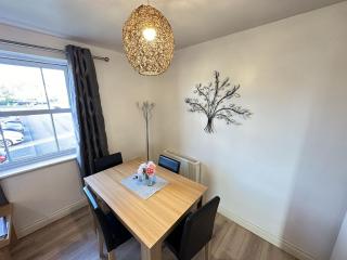 Meadowside Apartment - Part of the The Bay Filey Holiday Village with pool, gym and direct beach access, pub, restaurant, tennis and meadows walks - 6