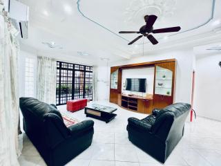 SingHome Holiday House - Mersing - 5