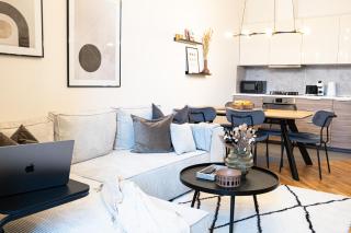 Cozy Industrial 8min Dancing House Apartment, Prague - Prague - 1