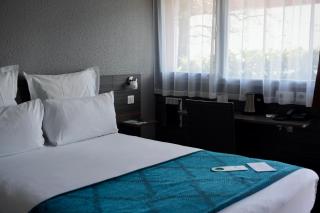 Sure Hotel by Best Western Biarritz Aeroport - Biarritz - 1
