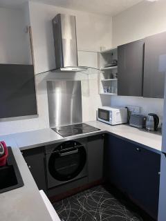 Nice House Near QMC - 7