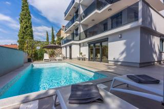 500 Meter Strand mit Pool - Crikvenica - 9