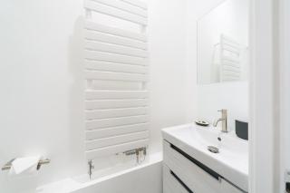 Urban Chic - Acre - London - 3