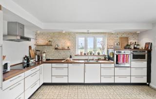 Gorgeous Home In Lundby With Wifi - Lundby - 4