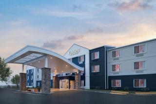 Fairfield Inn & Suites Kansas City Airport - Kansas City - 0