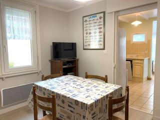 Maison à Perros-Guirec avec WIFI, proche centre-ville et plage, cour fermée, parking privé - FR-1-368-324 - 1