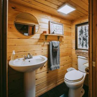 Persis tiny cabin. amazing outdoor shower. - Sultan - 3