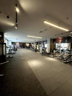 Luxurious & Fully Spacious 2 BR Apt' - Dubai - 1