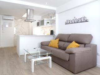 Moderno Apartamento con Piscina y Bicicletas Gratis - Benidorm - 7