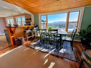 64J Stunning views, close to attractions! 20 min to Bretton Woods. Pool & gym passes! - Whitefield - 3