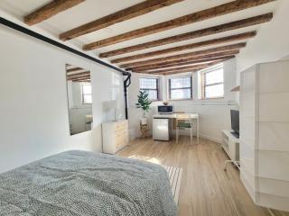 Cozy, Large and Fully Furnished - Near the L Train - Brooklyn - 8