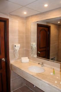 POST Hotel Amman - 5