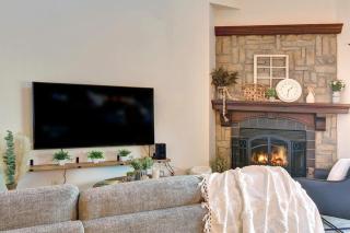 Huge condo in front of Tremblant ski resort - Mont-Tremblant - 1