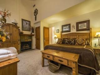 Racquet Club Village Retreat - 8