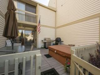 Racquet Club Village Retreat - 1