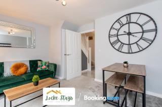 2 Bedroom House By Locke Stays Short Lets & Serviced Accommodation South Shields with Free Parking - 2
