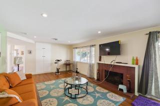 Modern Relaxing Retreat with Private Pool home - Azusa - 1