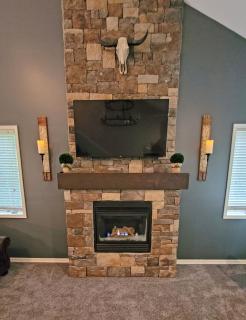 5 BR Coyote Cliff Corner HUGE Luxury w/Hot Tub and Linens - Albrightsville - 2