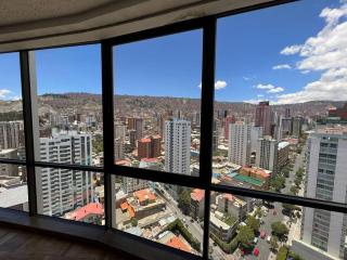 Dept. Céntrico en La Paz con bella vista - La Paz - 0