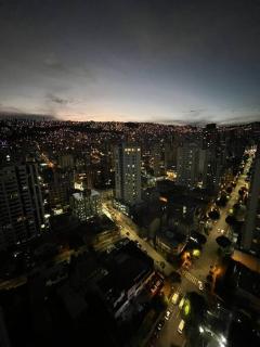 Dept. Céntrico en La Paz con bella vista - La Paz - 2