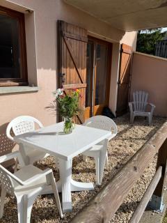 Super Besse chez Sophie 2ch, séjour, wifi, 2tv, rdc, terrasse, parc, piscine, pkg - Besse-et-Saint-Anastaise - 4