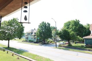 Indianapolis 1BR Retreat w Parking & Workspace - 1