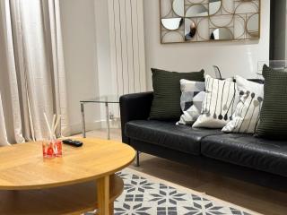 DOCKLANDS STUNNING 2 BED APARTMENT London - London - 3