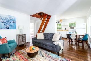 Cozy Cottage w Hot Tub, Fire Pit, WiFi & Sunroom! - 5